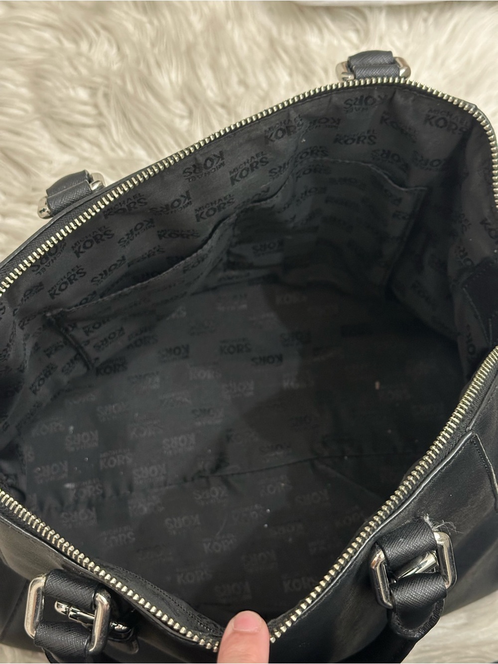 Michael Kors Large Satchel - Picture 9 of 10